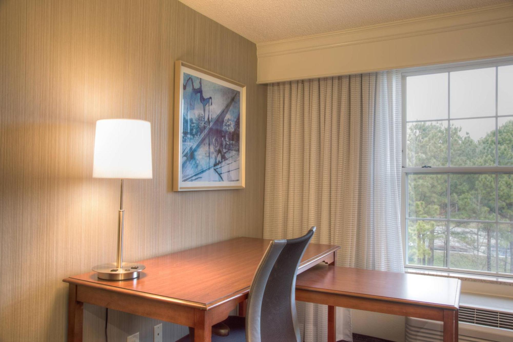 คอร์ทยาร์ด ชาเปล ฮิลล์ Hotel แชเปิลฮิลล์ ภายนอก รูปภาพ