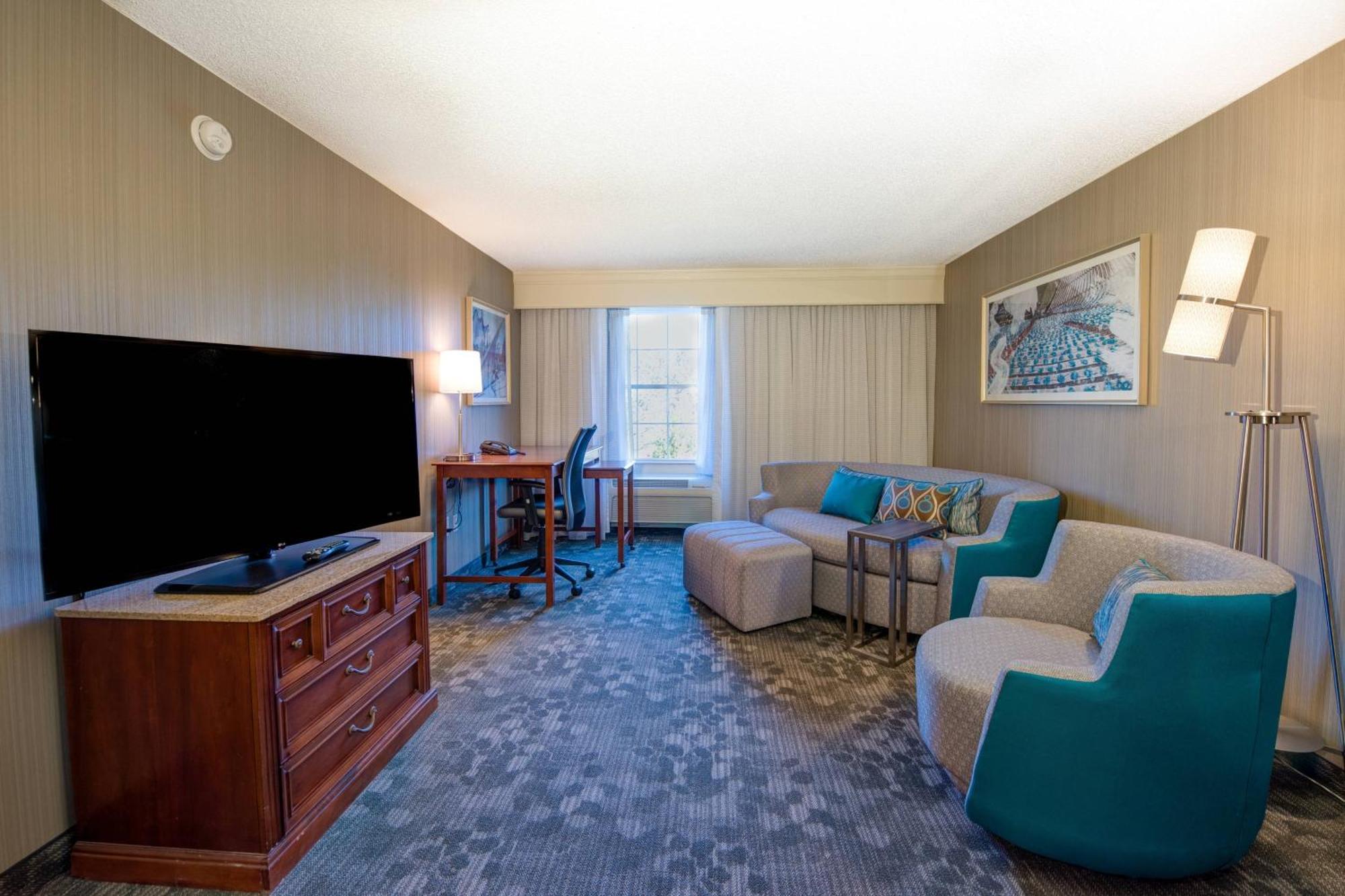 คอร์ทยาร์ด ชาเปล ฮิลล์ Hotel แชเปิลฮิลล์ ภายนอก รูปภาพ
