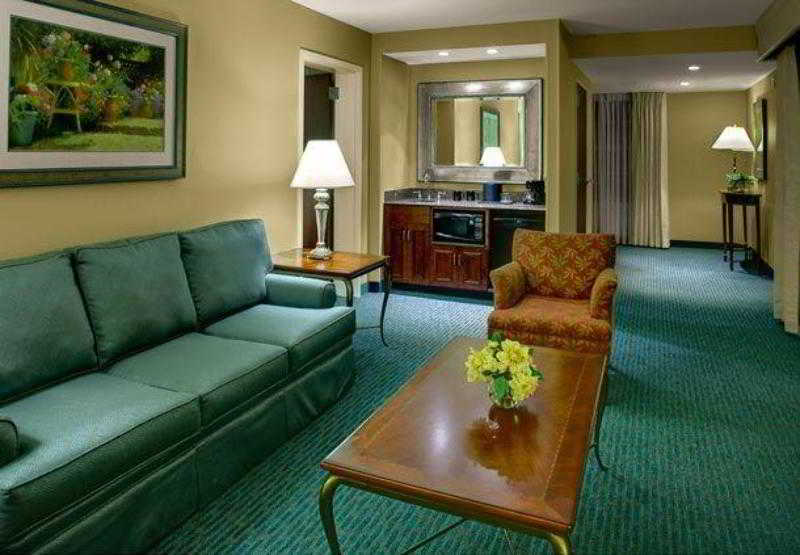 คอร์ทยาร์ด ชาเปล ฮิลล์ Hotel แชเปิลฮิลล์ ภายนอก รูปภาพ
